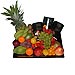 Cesta con frutos secos y variedad frutal