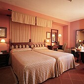 PARADOR DE CARDONA