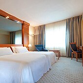 TRYP APOLO