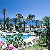 HOTEL TRITON