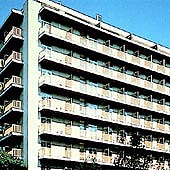 NH LES CORTS