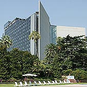 REY JUAN CARLOS I:BUSINESS & CITY RESORT