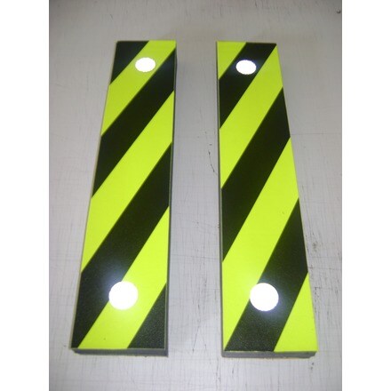 Image of 2 Topes Estaciónamiento Pared 001001600624