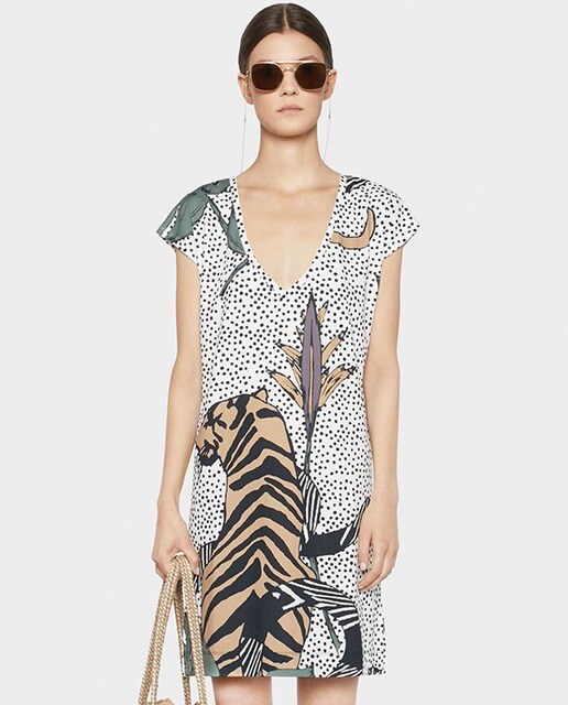 Vestido de mujer Parfois corto estampado Vestido de mujer Parfois corto estampado