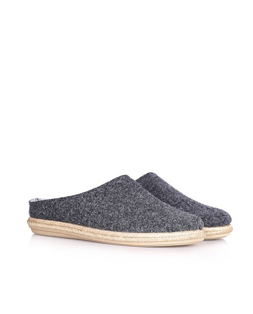 Zapatillas de casa de hombre de textil en negro Zapatillas de casa de hombre de textil en negro