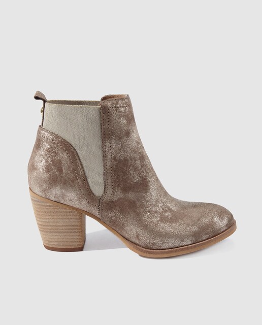 beige suede flat ankle boots