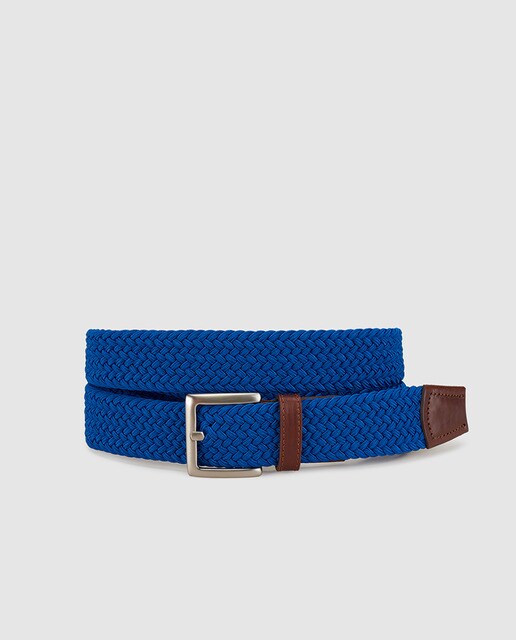 Cinto entrançado azul com detalhes em pele