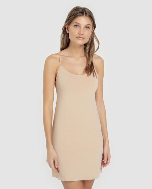 Combinação de mulher com alças