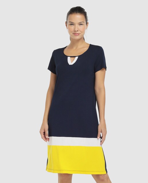 Vestido para casa de manga curta com pormenor na gola Vestido para casa de manga curta com pormenor na gola