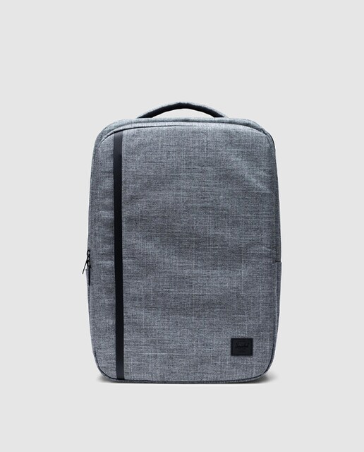 Mochila TRAVEL BACKPACK, gris, con capacidad 22 L Mochila TRAVEL BACKPACK, gris, con capacidad 22 L
