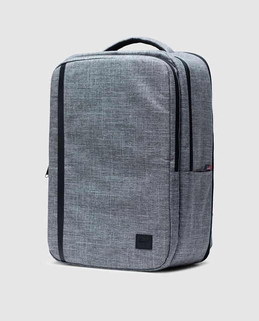 Mochila TRAVEL BACKPACK, gris, con capacidad 22 L Mochila TRAVEL BACKPACK, gris, con capacidad 22 L