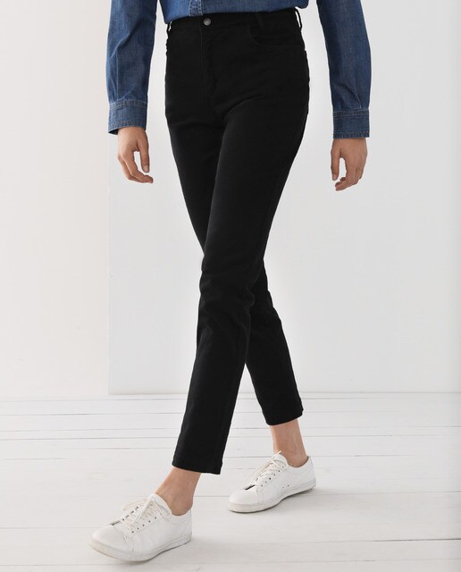 Calças skinny de cinco bolsos de mulher em pele molesquine Calças skinny de cinco bolsos de mulher em pele molesquine