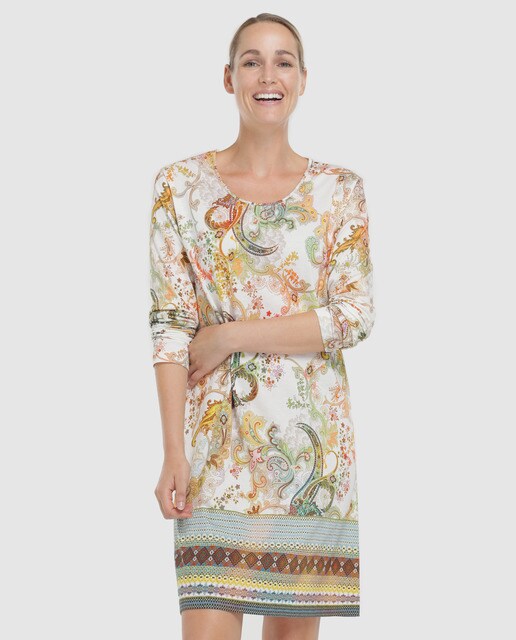 Camisa de dormir curta com decote redondo e manga comprida