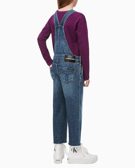 Peto de niña Calvin Klein vaquero en azul Peto de niña Calvin Klein vaquero en azul