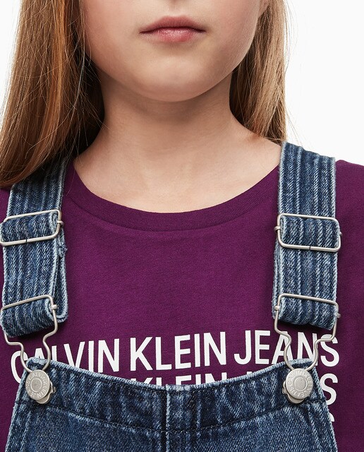 Peto de niña Calvin Klein vaquero en azul Peto de niña Calvin Klein vaquero en azul