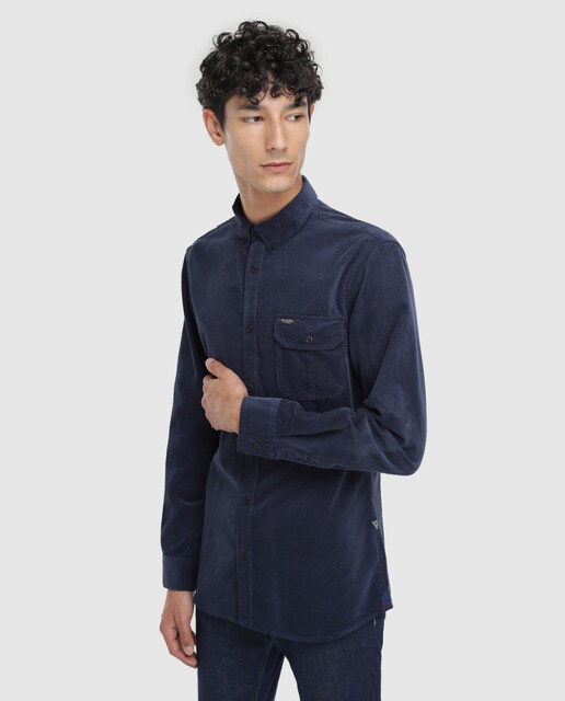 Camisa slim azul-marinho de homem