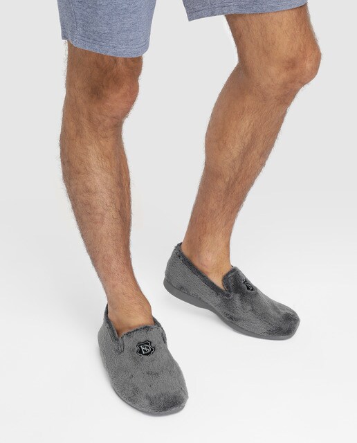 Zapatillas de casa de hombre Dustin cerrada de color gris Zapatillas de casa de hombre Dustin cerrada de color gris
