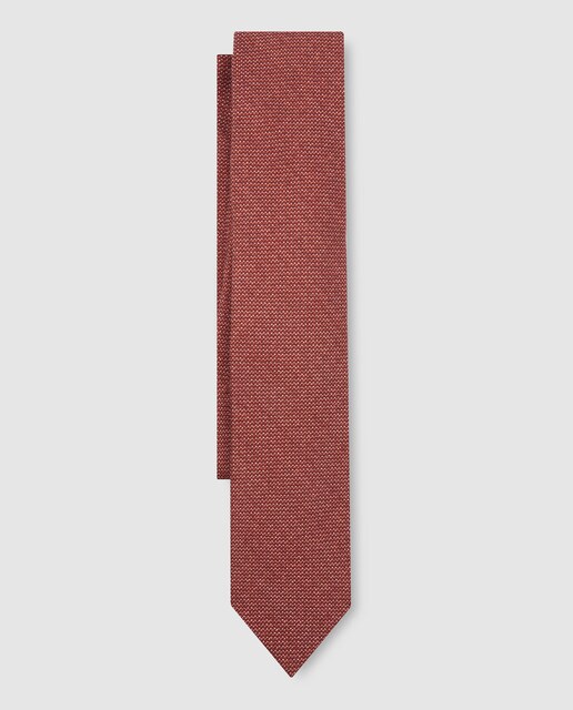 Corbata de seda en burdeos microestampado Corbata de seda en burdeos microestampado