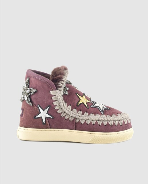 Botas em pele rosa