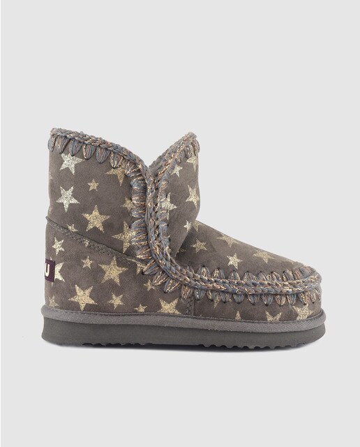 Botas em pele rosa