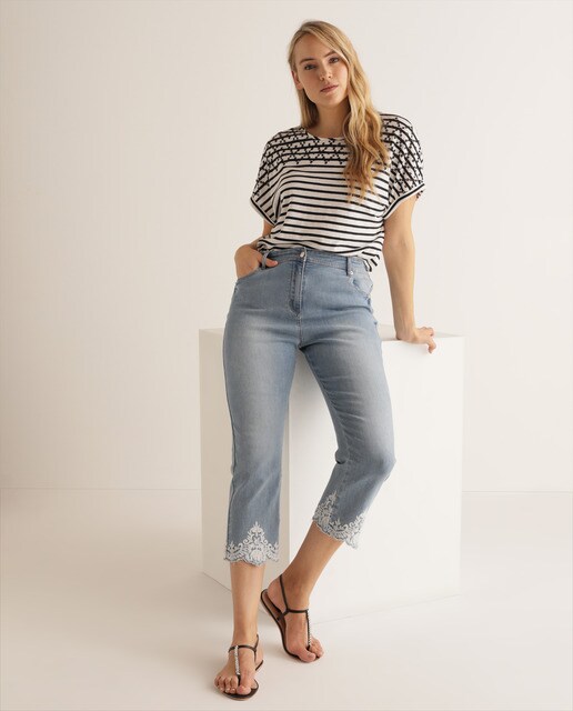 Jeans capri de mulher tamanhos grandes com crochet