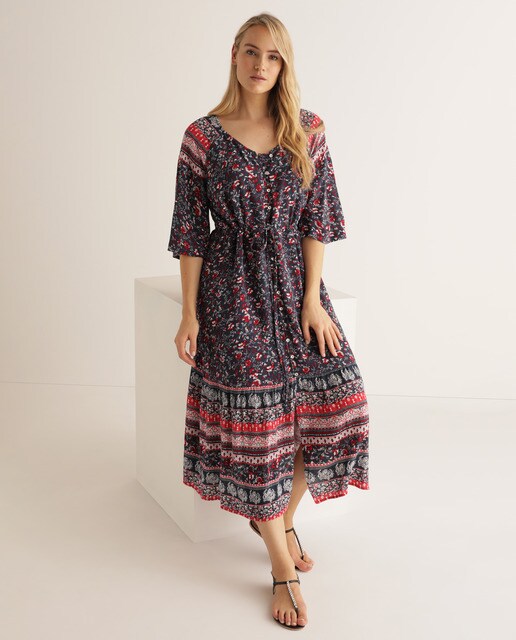 Vestido comprido tamanhos grandes com estampado