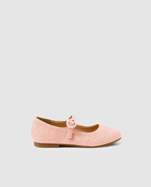 Sapato de presilha de ráfia rosa