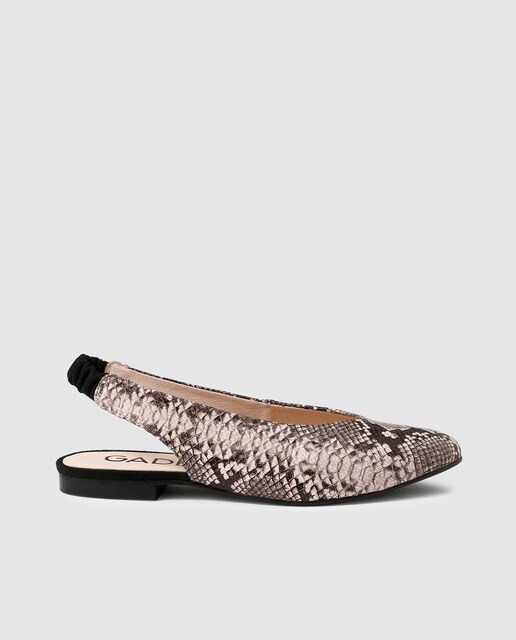 Sabrinas em pele com animal print de serpente rosa