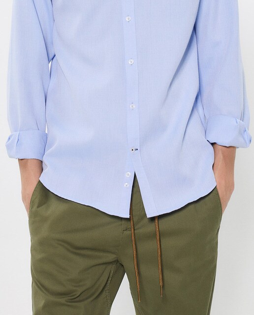 Camisa Fácil de Engomar regular lisa azul-claro
