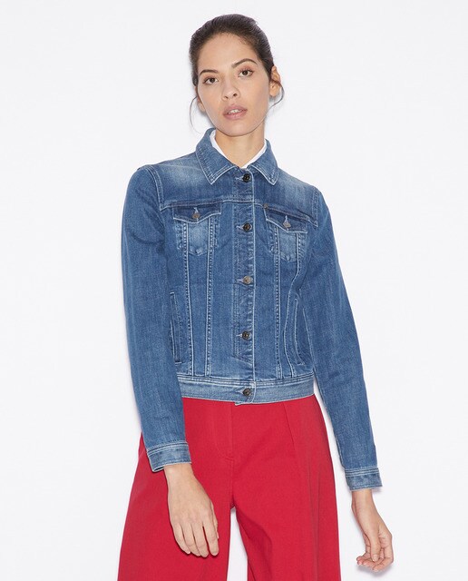 Blusão de ganga de mulher com bolsos