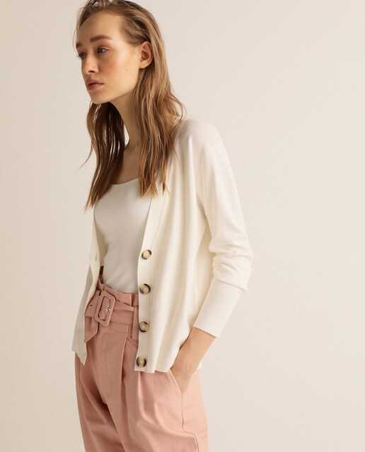 Casaco curto de mulher com manga comprida Casaco curto de mulher com manga comprida