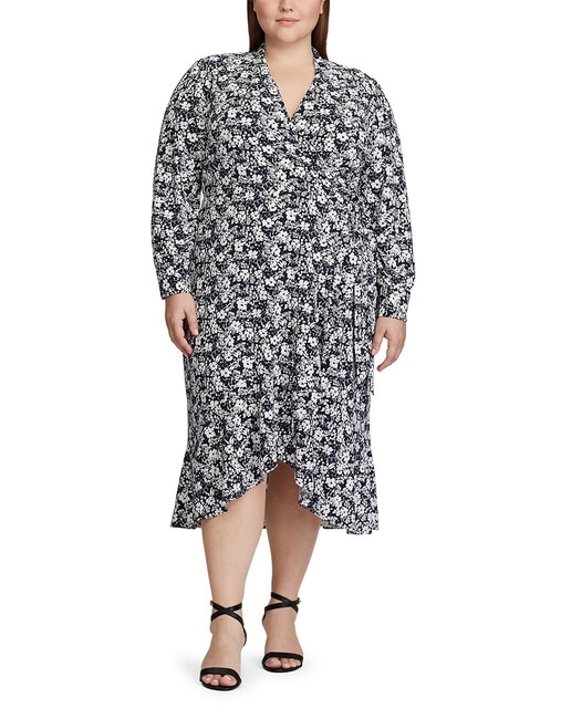 Vestido curto tamanhos grandes com manga comprida Vestido curto tamanhos grandes com manga comprida