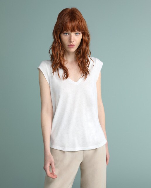 T-shirt básica com brilhos T-shirt básica com brilhos