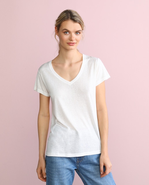 T-shirt laminada com decote em bico T-shirt laminada com decote em bico