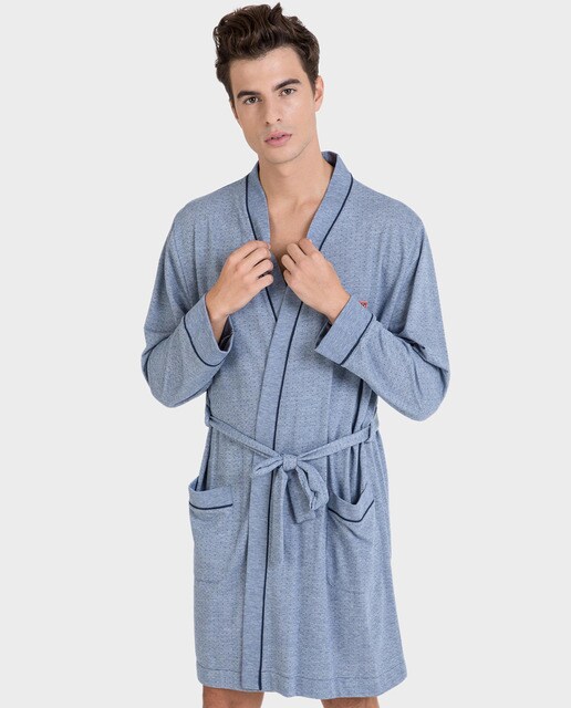 Robe azul de homem