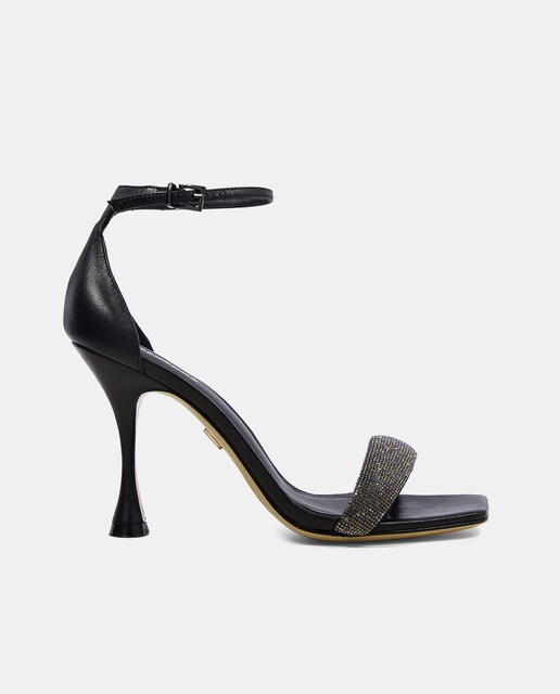 Shop mode van Lola Cruz (2022) online bij Miinto