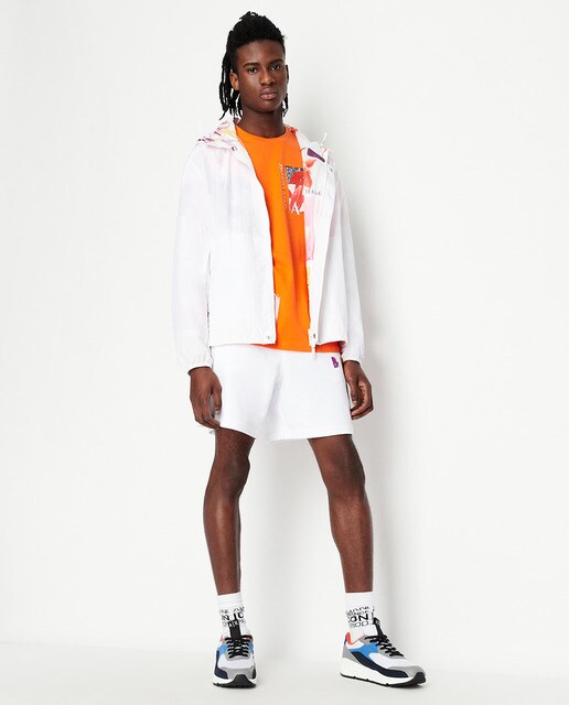 Men's plush Bermuda shorts with printed patch