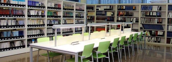 <b><h3>Equipamiento de bibliotecas</h3>Facultad de Medicina y Odontología (Valencia)</b>