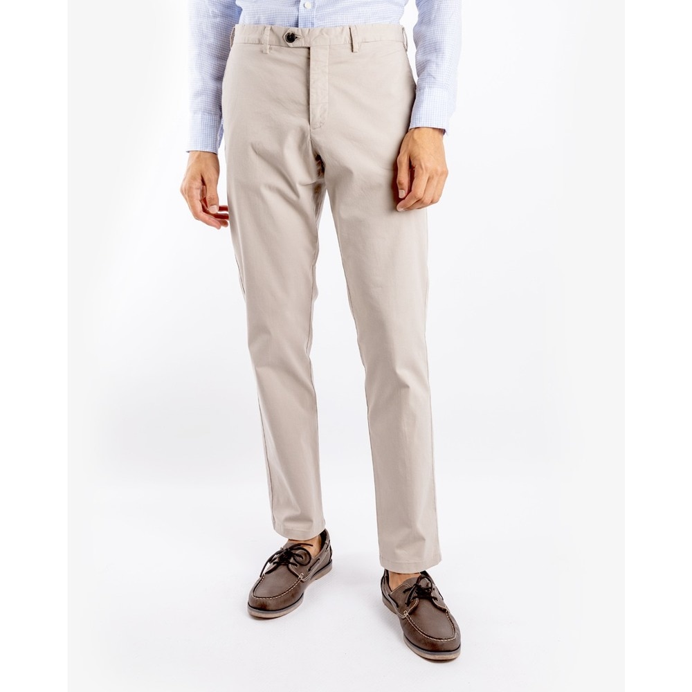 Wickett Jones - Chino de hombre regular en color marrón claro.