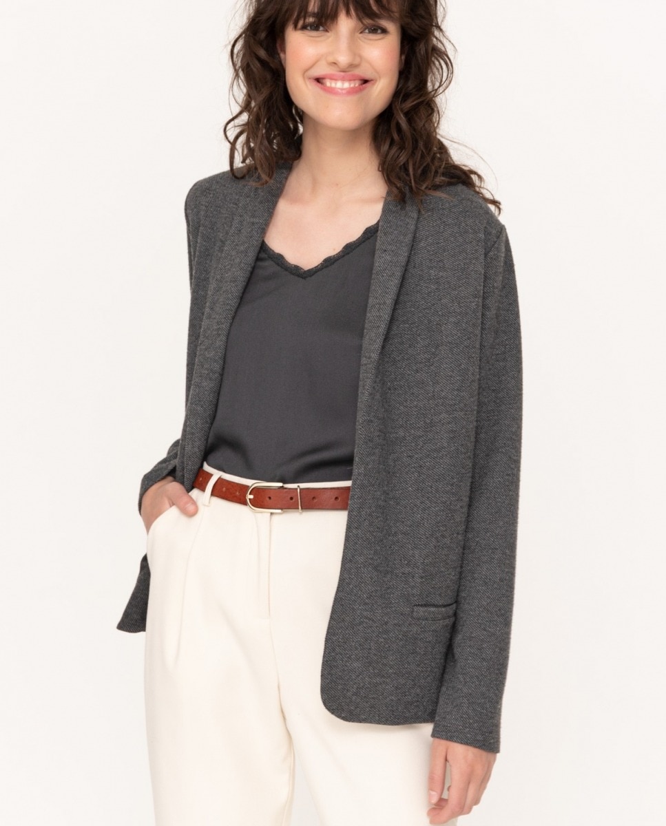 Blazer de mujer Yerse de felpa cuello smoking · Moda · El Corte Inglés