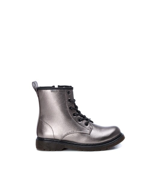 botas y botines de niña