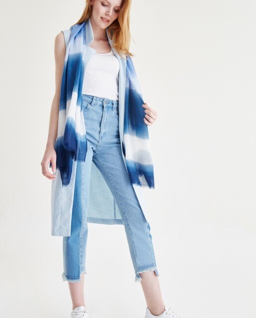 Chalecos Azules Mujer · Moda · El Corte Inglés Chaleco de mujer OXXO largo con dos bolsillos
