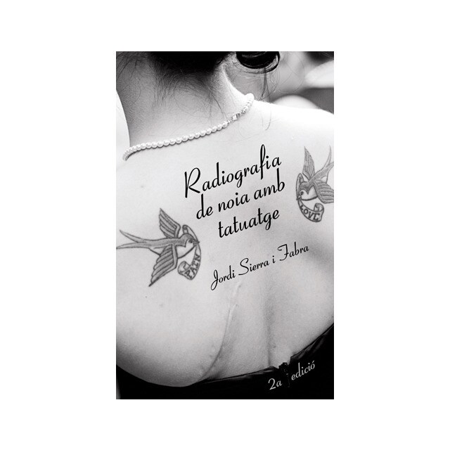 Radiografia de noia amb tatuatge.pdf