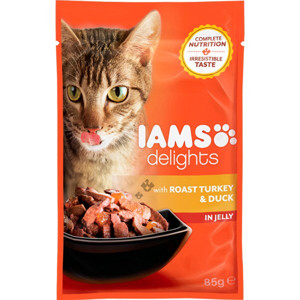 Wet cat food with duck and turkey in jelly bag 85 g · IAMS