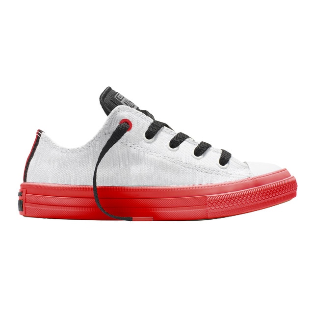 converse crimson trainers