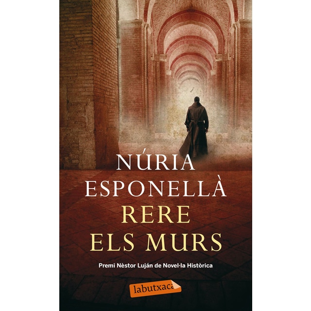 Rere els murs