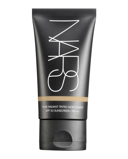 Nars – Hidratante con color Pure Radiant Tinted Moisturizer SPF30 Nars.