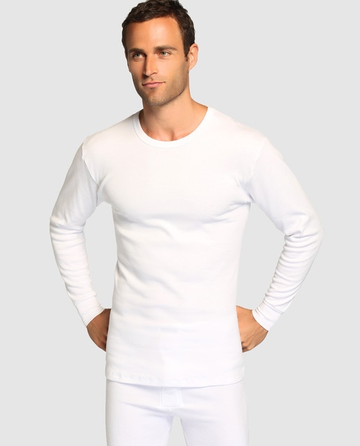 ropa blanca para hombres de playa