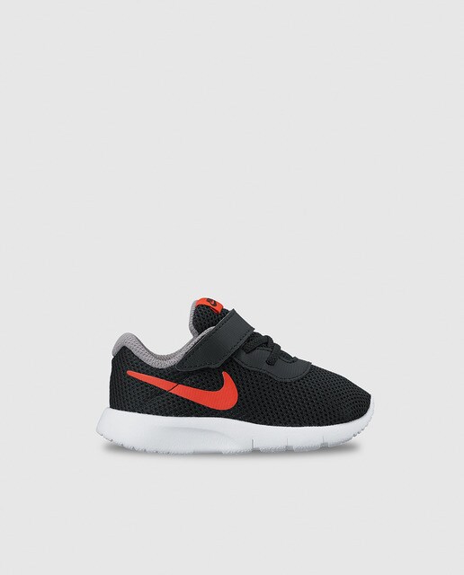 nike tanjun niño negras