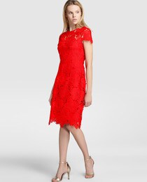 robe guipure rouge